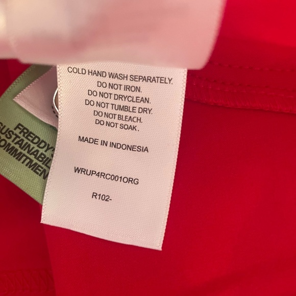 WRUP Fashion - Mid Rise - 7/8 Length - Red - Picture 4 of 5